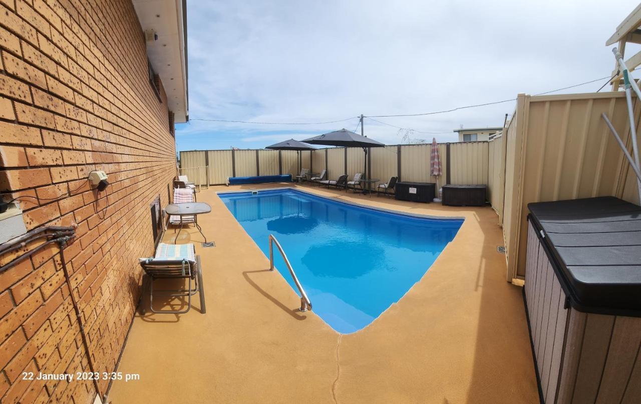 Traplins Accomodation Lakes Entrance Exterior photo