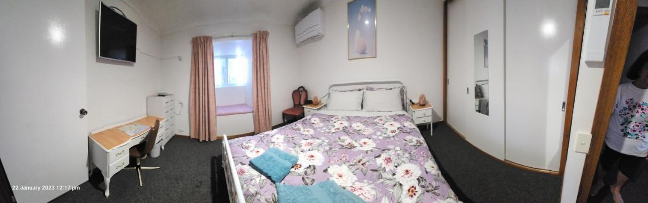 Traplins Accomodation Lakes Entrance Exterior photo